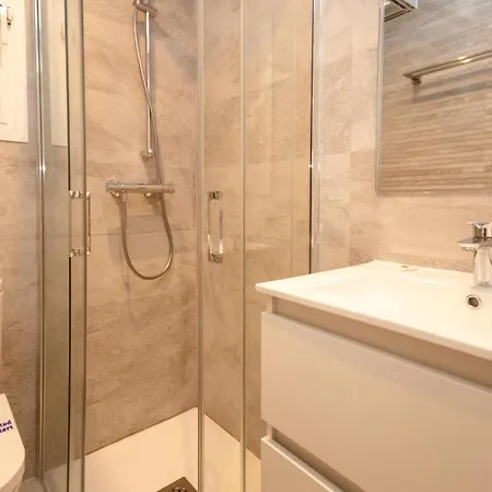 Nice In Calahonda With Wifi Apartment Sitio de Calahonda
