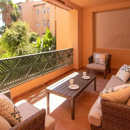 In Calahonda With Wifi Apartment *